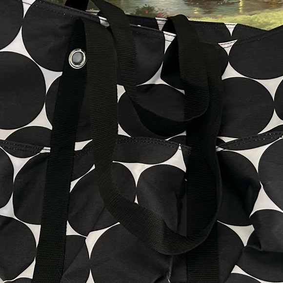 NWOT Thirty-One Tote Bag in Black and White Circle Dot Pattern - Picture 2 of 7